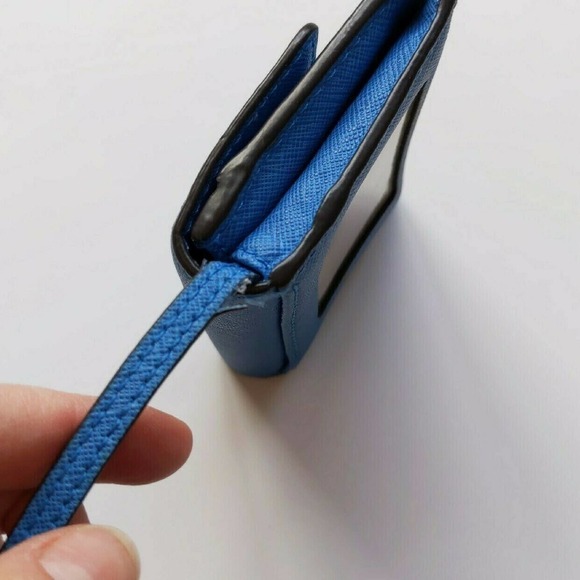 Michael Kors Blue Wallet Keychain - Picture 4 of 10